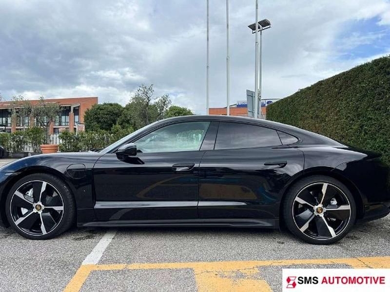 Usata Porsche Taycan 4S Performance Package 419 kW (571 CV) 2021 Nero Berlina