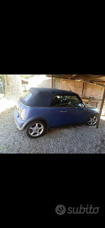 Usata Mini Cooper Cabriolet 116 CV (85 kW) 2005 Blu/azzurro Cabrio