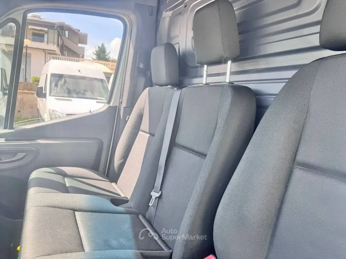 Usata Mercedes Sprinter 114 CV (83 kW) 2020 Bianco Furgone