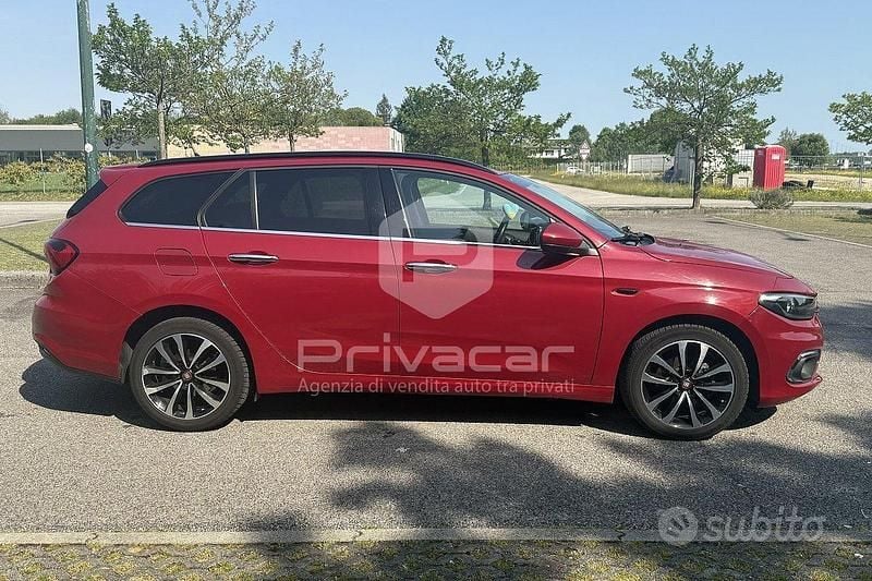 Usata Fiat Tipo S 120 CV (88 kW) 2017 Rosso Station wagon