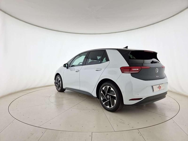Nuova VW ID.3 Pro 69 kW (95 CV) 2025 Glacier white metallizzato nero Utilitaria