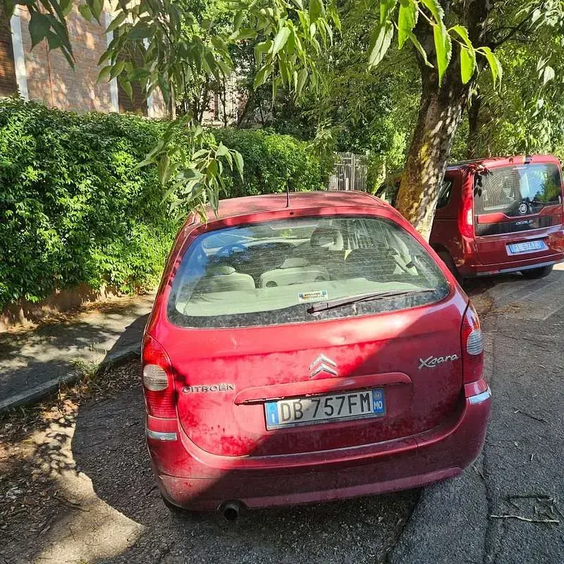 Usata Citroën Xsara Picasso 90 CV (66 kW) 2006 Rosso Monovolume