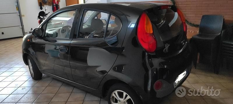 Usata DR Zero 69 CV (50 kW) 2017 Nero Utilitaria