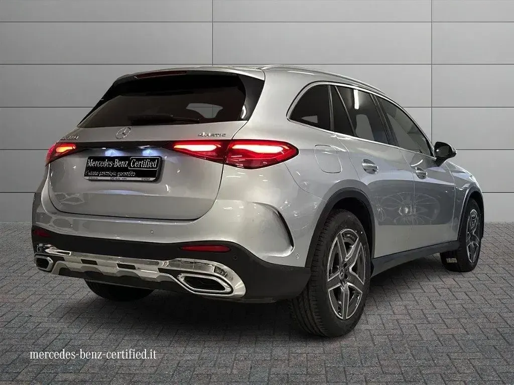 Usata Mercedes GLC300 Advanced Plus 269 CV (197 kW) 2023 Argento SUV