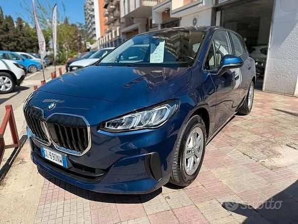 Usata BMW 218 150 CV (110 kW) 2023 Blu Station wagon