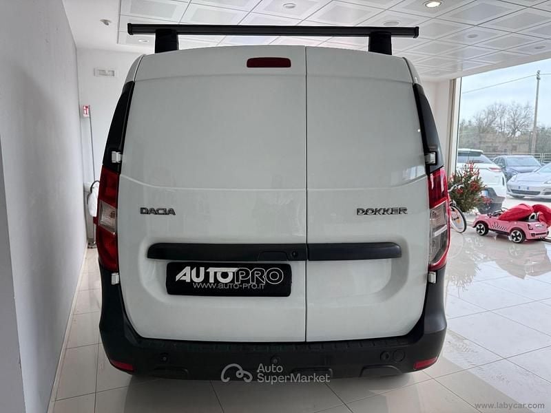 Usata Dacia Dokker 75 CV (55 kW) 2021 Bianco Monovolume