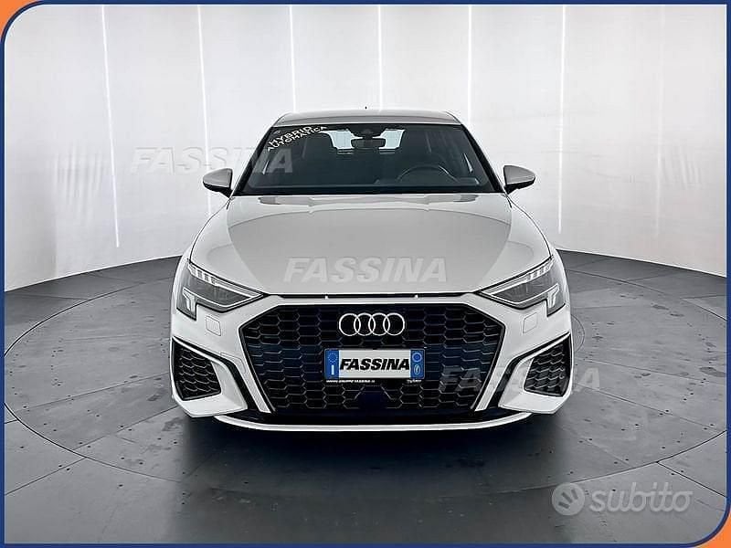 Usata Audi A3 S-Line 110 CV (80 kW) 2023 Bianco Berlina