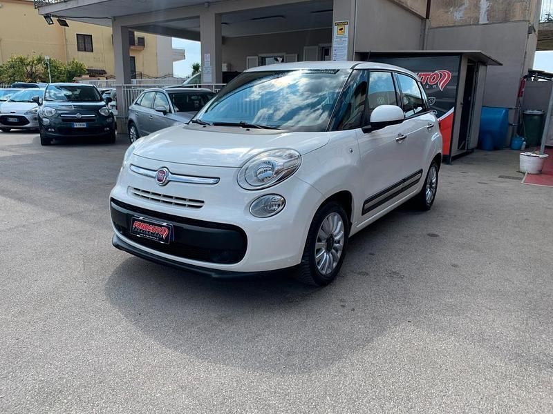 Usata Fiat 500L Lounge 85 CV (62 kW) 2015 Bianco Monovolume