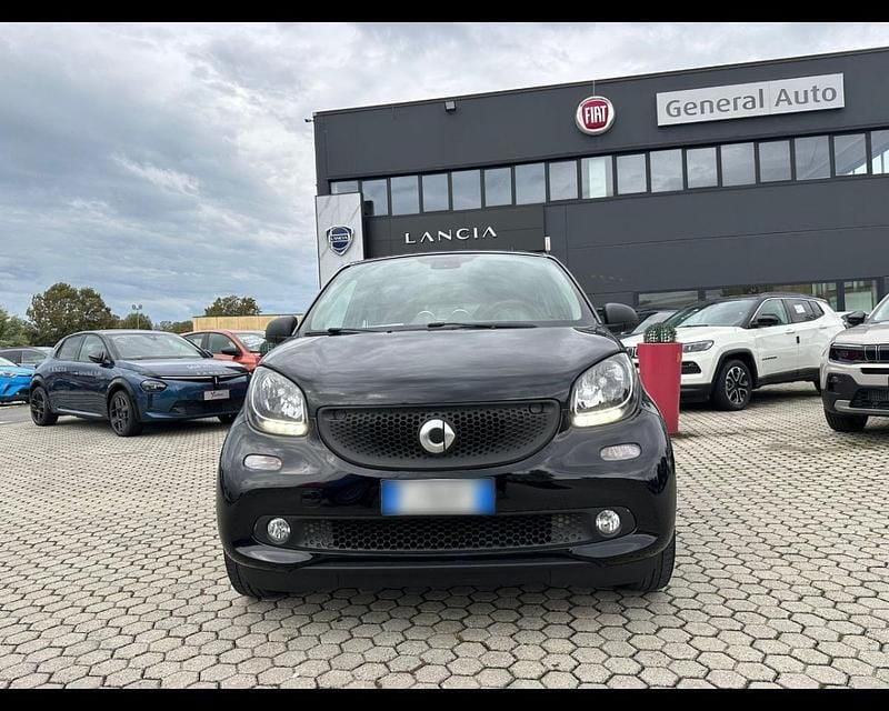 Usata Smart ForFour 71 CV (52 kW) 2017 Nero Utilitaria