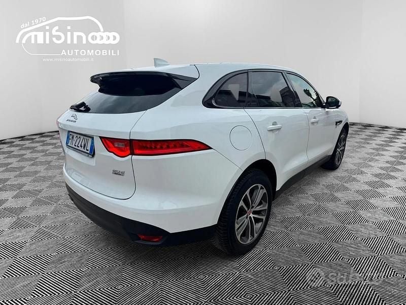 Usata Jaguar F-Pace Portfolio 180 CV (132 kW) 2018 Bianco SUV