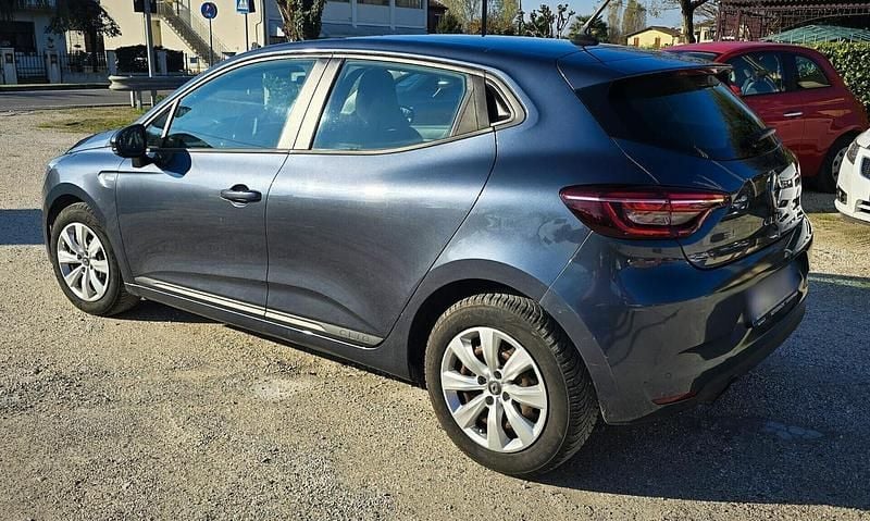 Usata Renault Clio V 100 CV (73 kW) 2020 Grigio Berlina