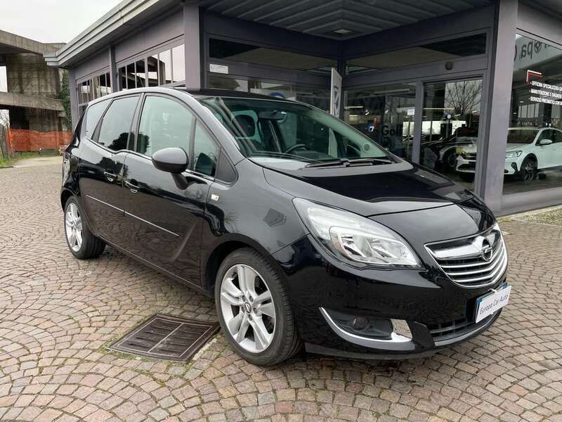 Usata Opel Meriva Cosmo 95 CV (69 kW) 2017 Nero met Monovolume
