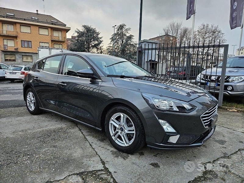 Usata Ford Focus Active 125 CV (91 kW) 2020 Grigio scuro Berlina