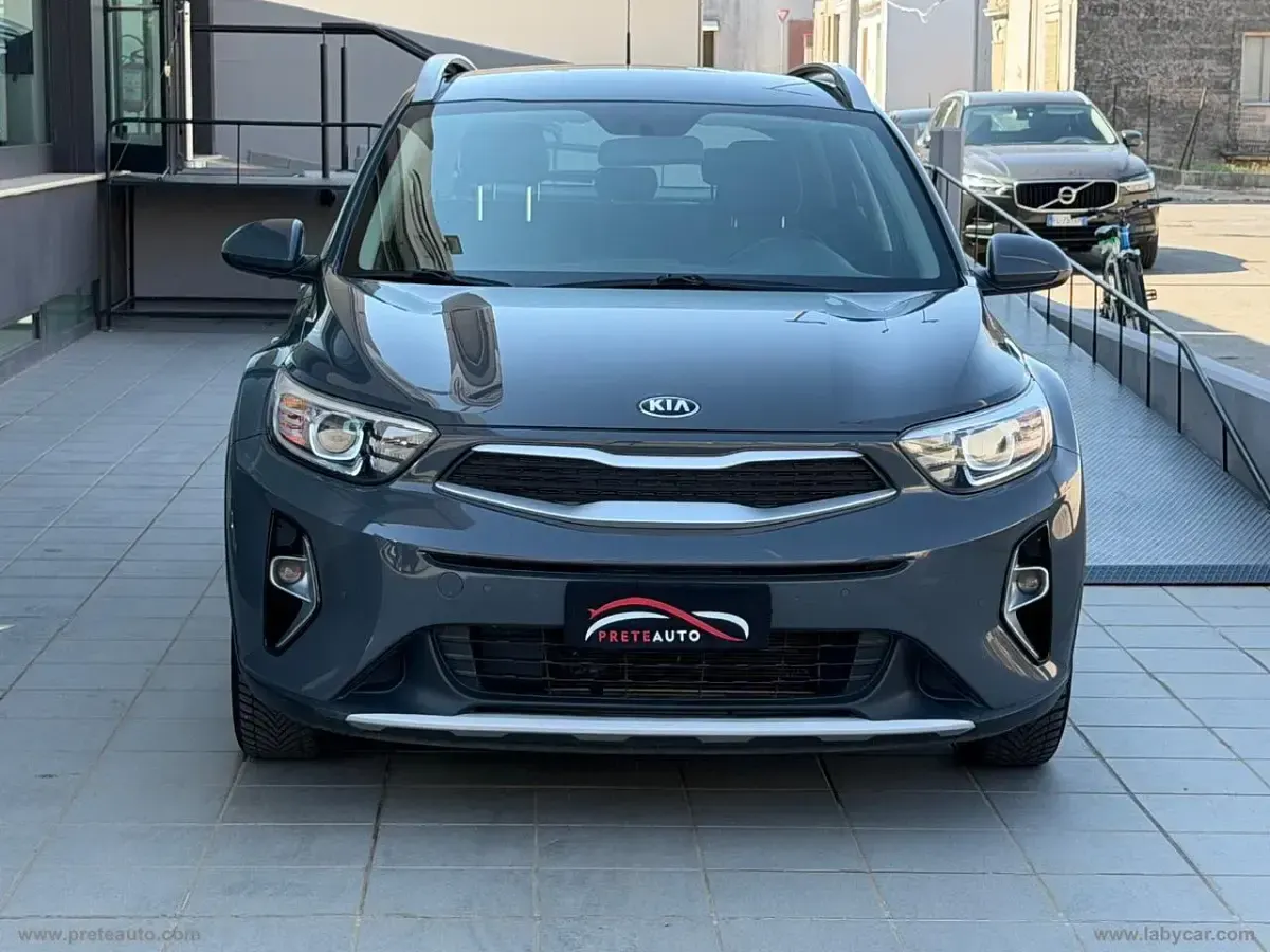 Usata Kia Stonic Urban 84 CV (61 kW) 2021 Grigio SUV
