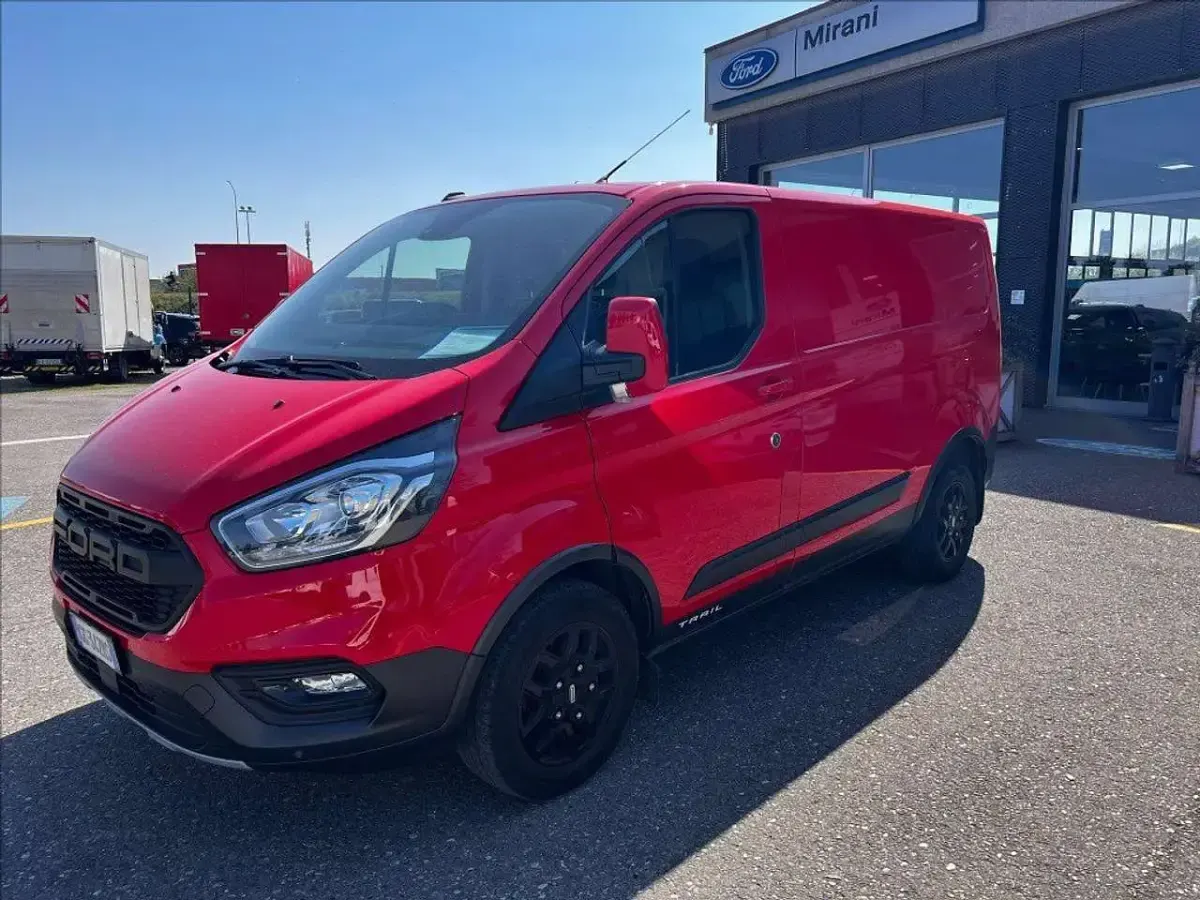 Usata Ford Transit Custom 131 CV (96 kW) 2021 Rosso Furgone