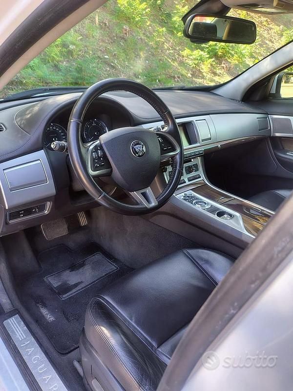 Usata Jaguar XF S 190 CV (139 kW) 2011 Bianco Berlina