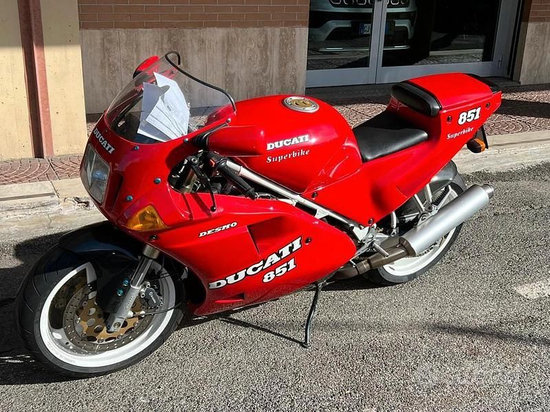 Usata Bugatti EB 110 1990 Rosso Coupé