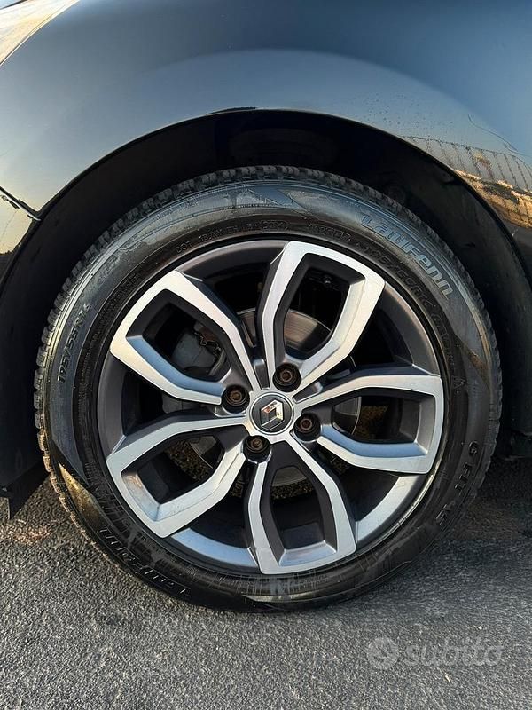 Usata Renault Clio GrandTour 90 CV (66 kW) 2016 Nero Station wagon