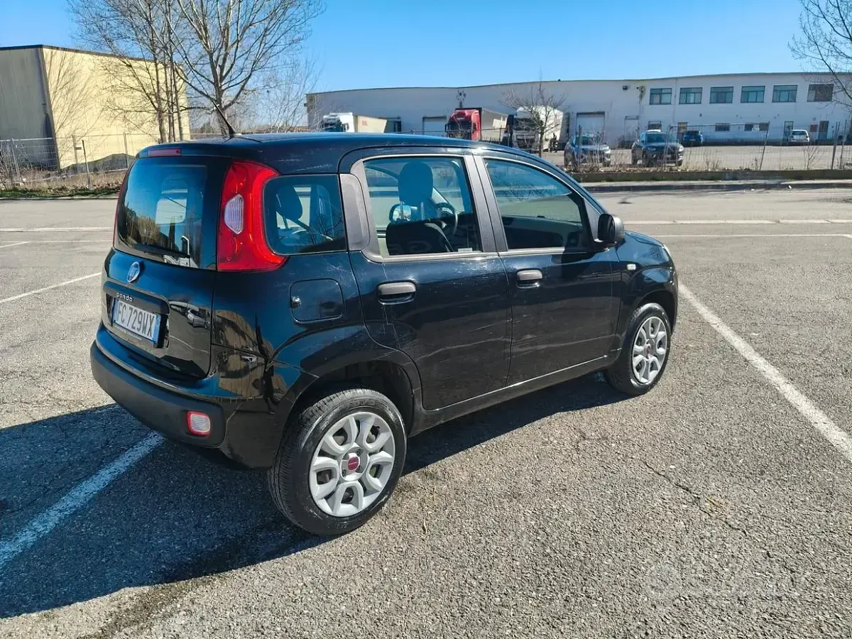 Usata Fiat Panda 80 CV (58 kW) 2016 Nero Utilitaria