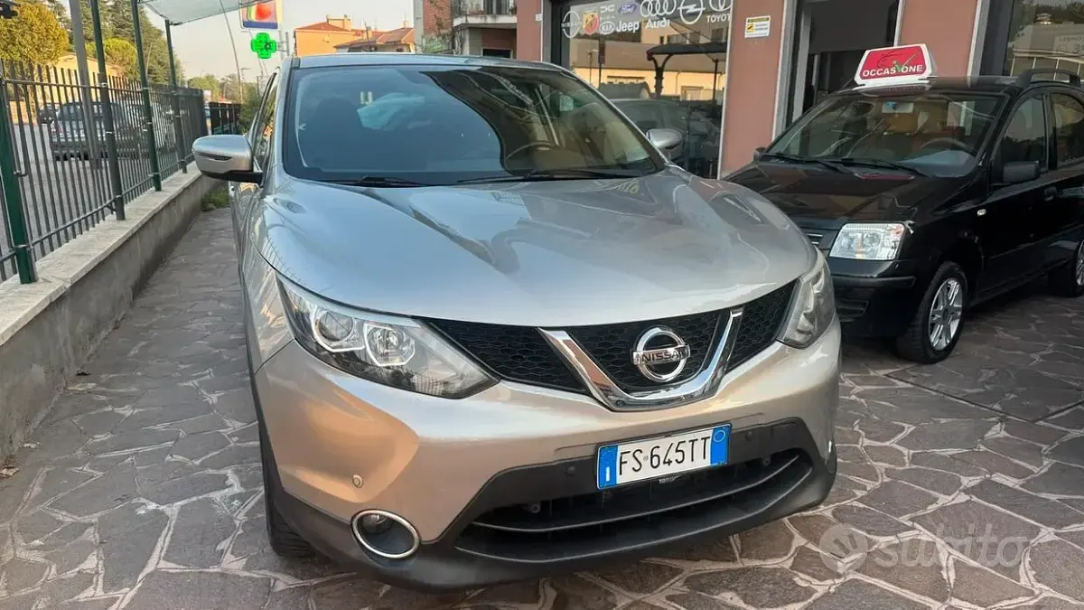 Usata Nissan Qashqai 131 CV (96 kW) 2018 Grigio SUV