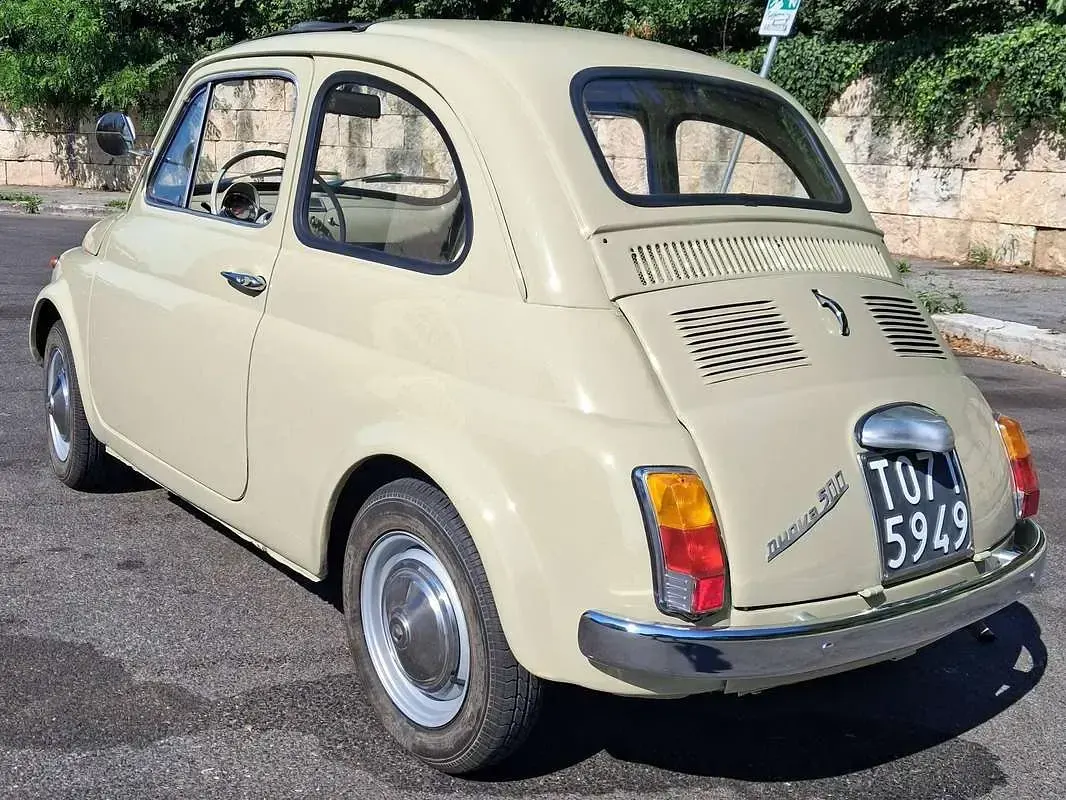 Usata Fiat 500 18 CV (13 kW) 1965 Beige Utilitaria