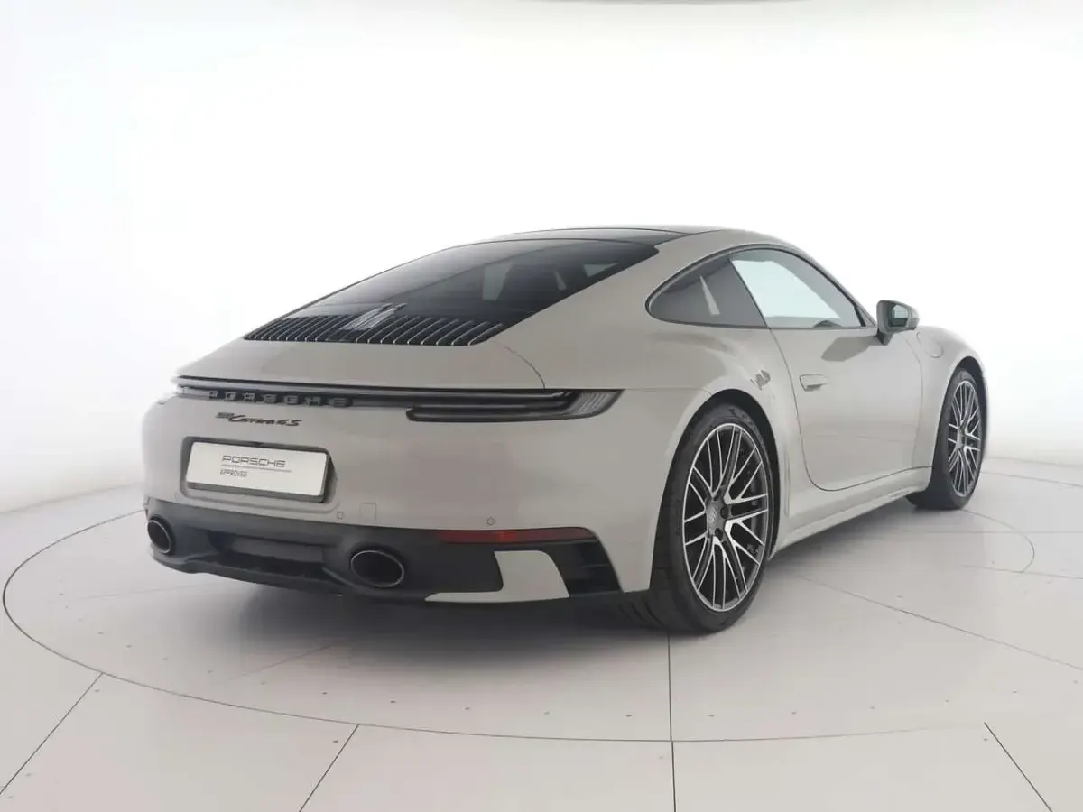 Usata Porsche 911 Carrera 4S 450 CV (330 kW) 2021 Gesso Coupé