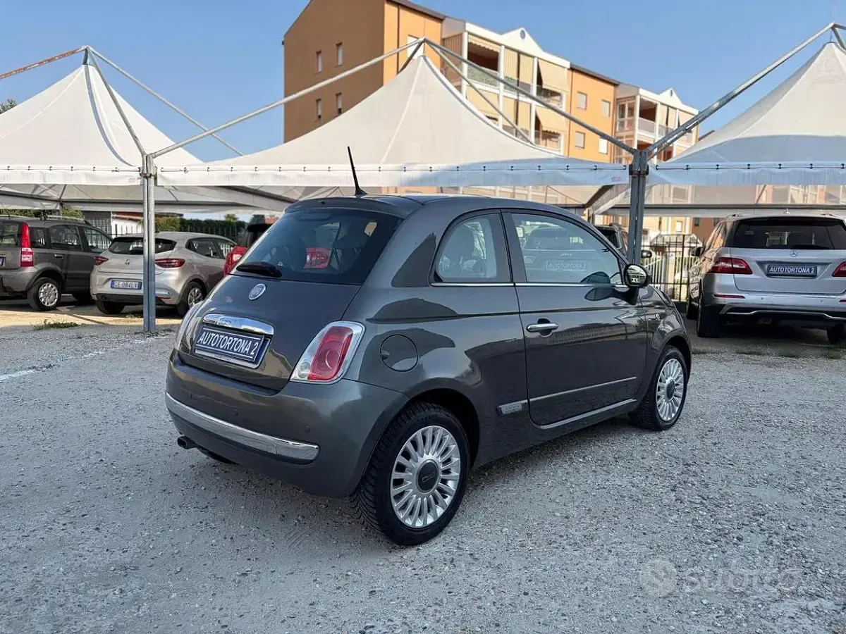 Usata Fiat 500 Lounge 69 CV (50 kW) 2014 Grigio scuro pastello Utilitaria