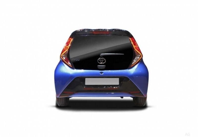 Usata Toyota Aygo Business Edition 72 CV (52 kW) 2020 Rosso Utilitaria