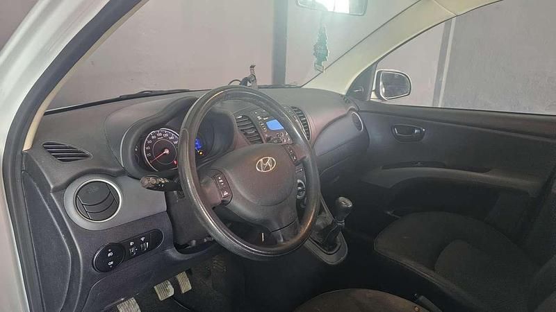 Usata Hyundai i10 Classic 69 CV (50 kW) 2013 Bianco Utilitaria