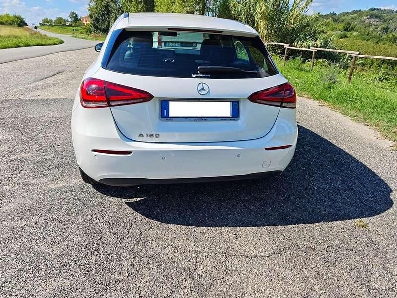 Usata Mercedes A180 136 CV (100 kW) 2020 Bianco Berlina
