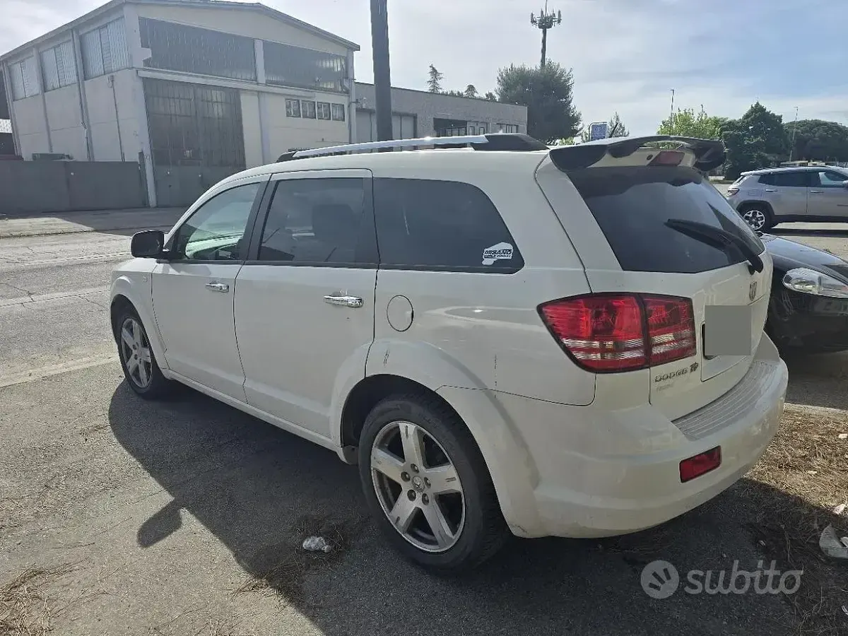 Usata Dodge Journey 140 CV (102 kW) 2009 Bianco SUV
