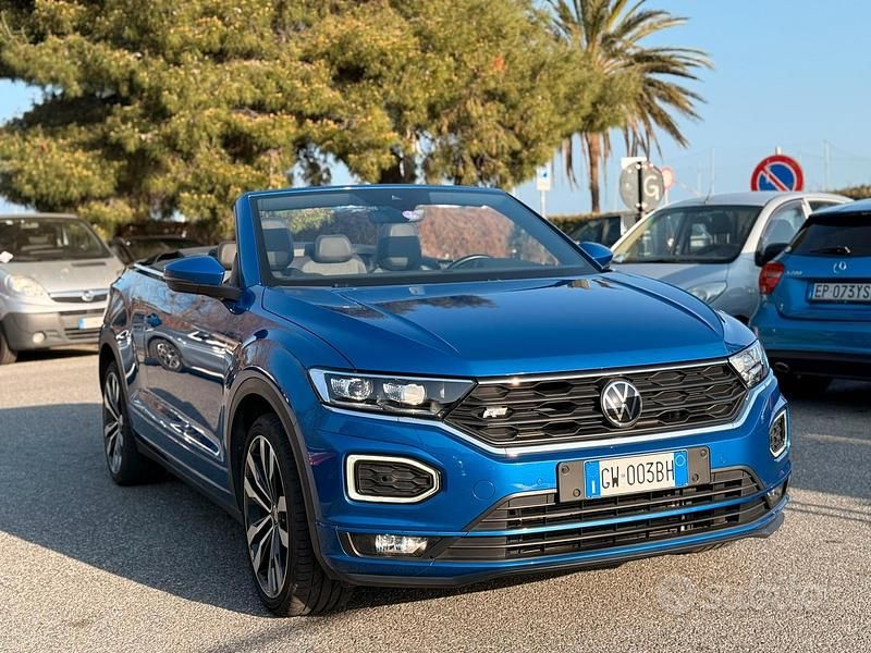 Usata VW T-Roc Cabriolet R-line 204 CV (150 kW) 2020 Blu Cabrio