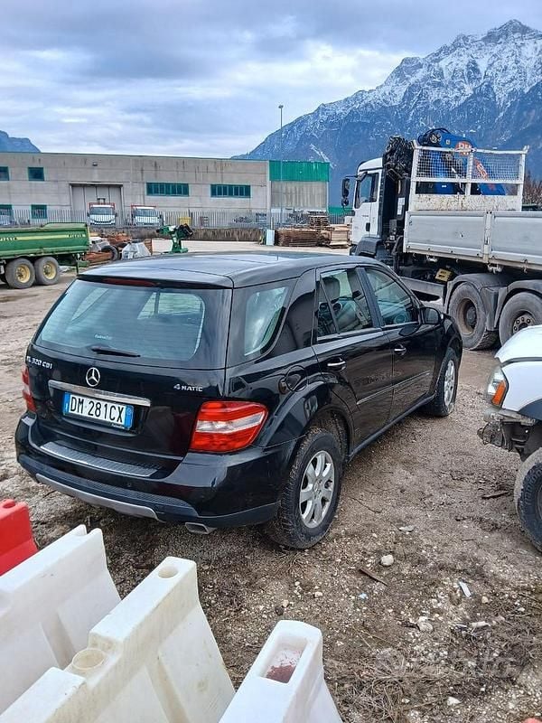 Usata Mercedes ML320 2008 Nero SUV