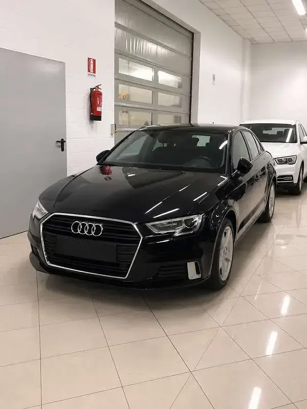 Usata Audi A3 Sport 110 CV (80 kW) 2018 Berlina