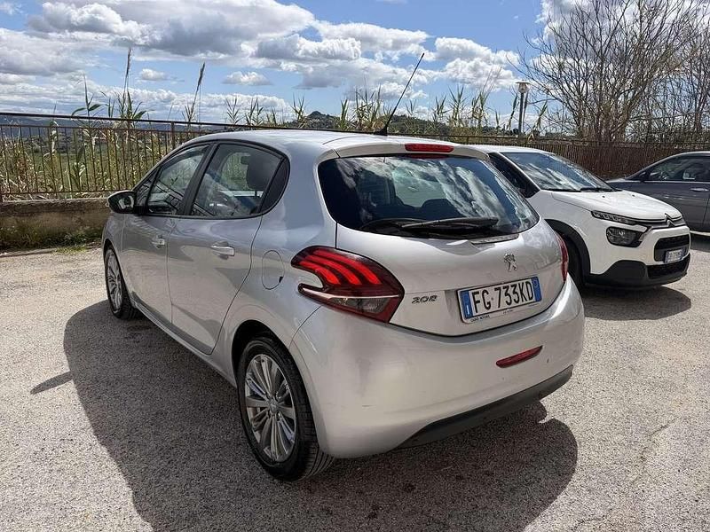 Usata Peugeot 208 Active 75 CV (55 kW) 2016 Utilitaria