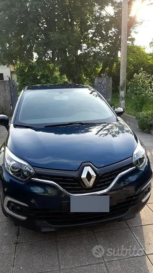 Usata Renault Captur 110 CV (80 kW) 2019 Blu SUV