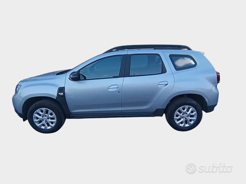 Usata Dacia Duster Comfort 101 CV (74 kW) 2022 Grigio SUV