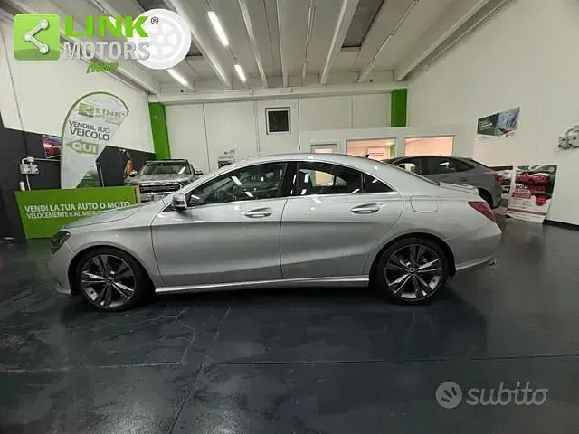 Begagnad Mercedes CLA200 136 HK (100 kW) 2019 Grå Sedan