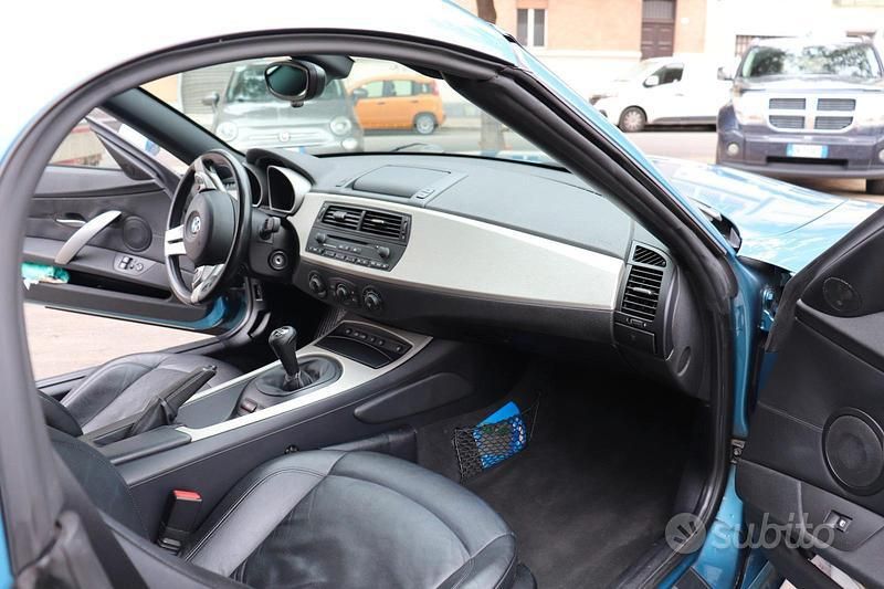Usata BMW Z4 150 CV (110 kW) 2005 Blu Cabrio