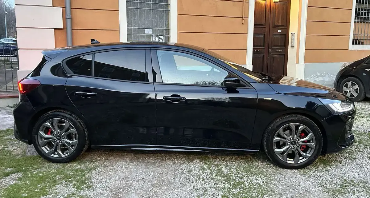 Usata Ford Focus ST-Line 125 CV (91 kW) 2023 Berlina