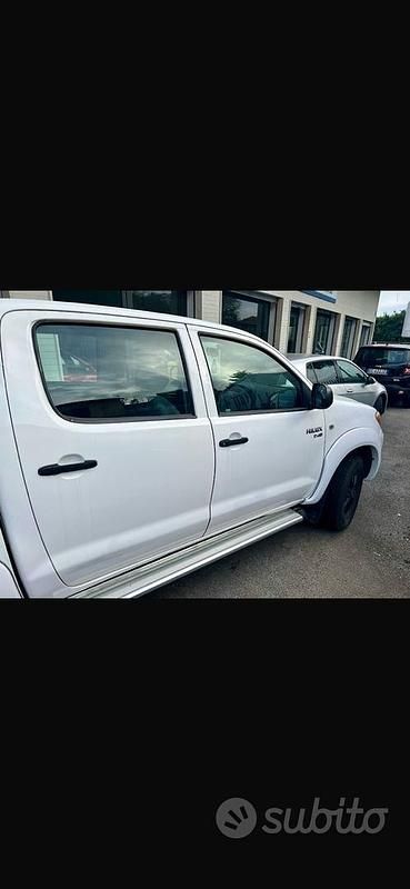 Usata Toyota HiLux 2008 Bianco Pick-up