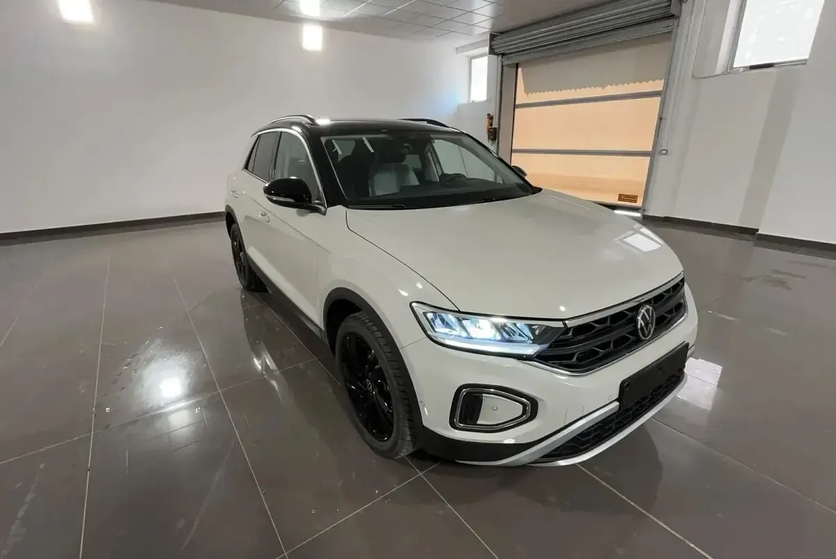 Nuova VW T-Roc Edition 150 CV (110 kW) 2026 Nera SUV