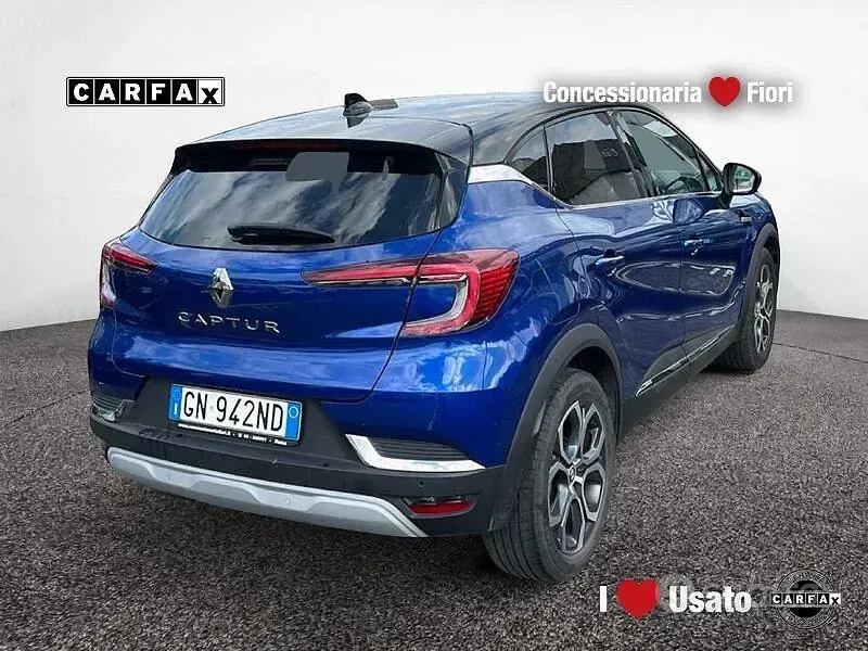 Usata Renault Captur Intens 101 CV (74 kW) 2023 Blu SUV