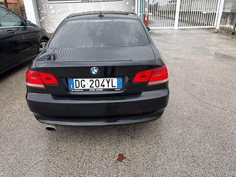 Usata BMW 320 177 CV (130 kW) 2007 Nero Coupé