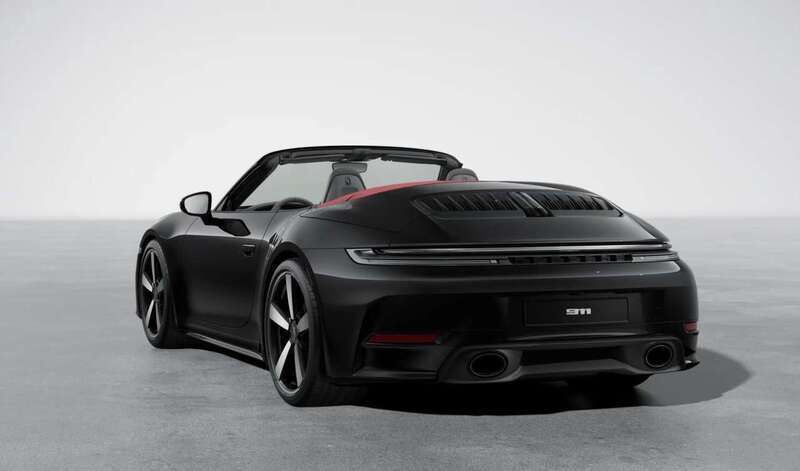 Usata Porsche 911 Carrera Cabriolet 394 CV (289 kW) 2024 Nero brillante/rosso Cabrio