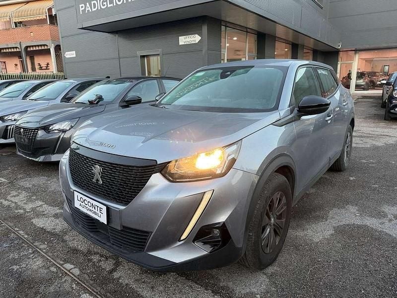 Usata Peugeot 2008 Allure 131 CV (96 kW) 2022 Argento SUV