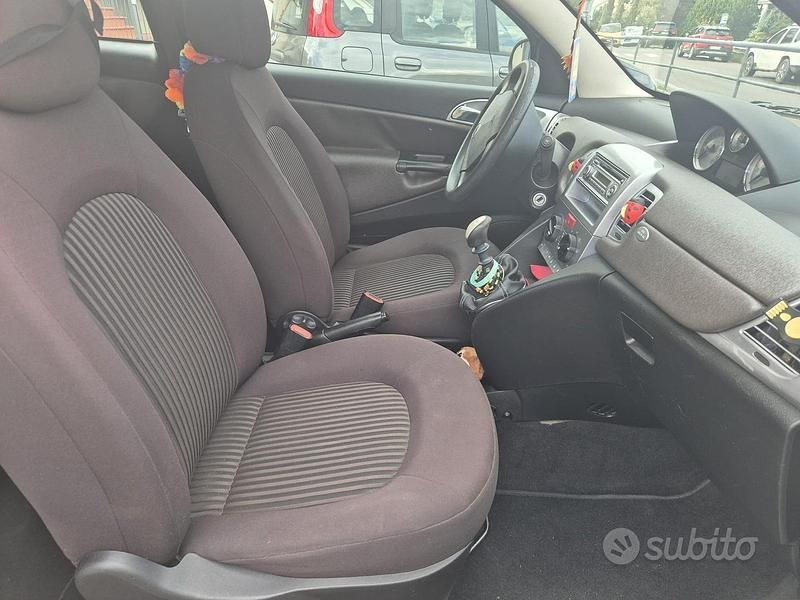 Usata Lancia Ypsilon 60 CV (44 kW) 2010 Grigio Utilitaria