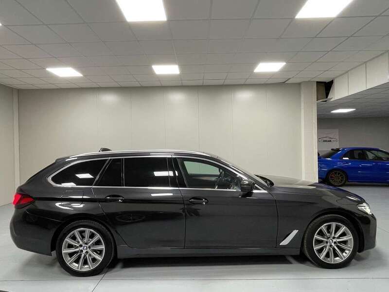 Usata BMW 520 M Sport 190 CV (139 kW) 2021 Grigio Station wagon