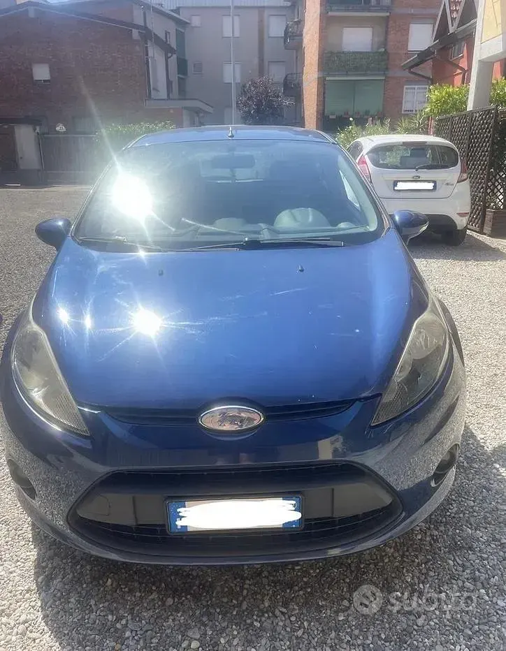 Usado Ford Fiesta 82 HP (60 kW) 2009 Azul Citadino