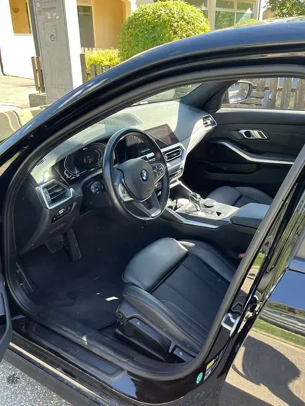 Usata BMW 330e Advantage 292 CV (214 kW) 2020 Nero Berlina